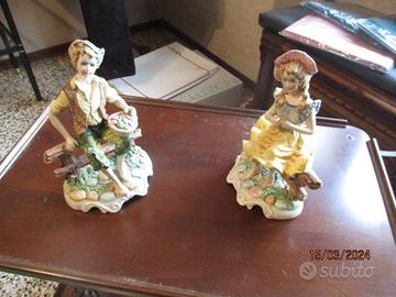 Coppia di statuette ceramica Capodimonte