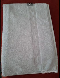 n. 10 teli doccia in spugna