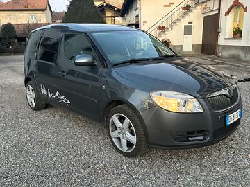 Skoda Volkswagen Roomster Polo