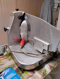 Affettatrice trifase