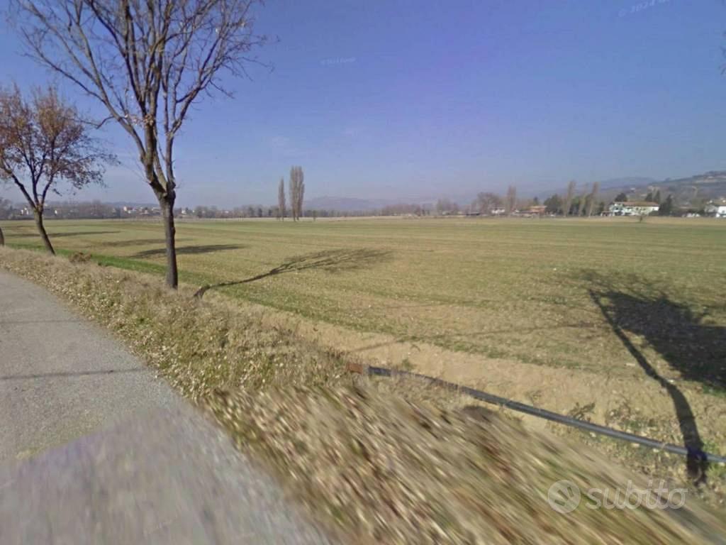 Immobile in asta di 15990 m² a Assisi - Vista 4