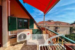 Bilocale ristrutturato a Loano