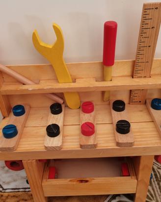 Gioco di legno: "piccolo falegname"