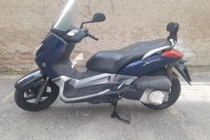 Yamaha X Max 250