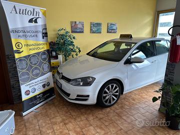 Volkswagen Golf 1.6 TDI DSG 5p. Highline cinghia f