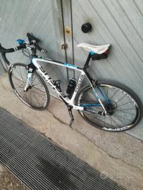 Bici da corsa Focus Izalco 