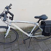 Bicicletta Gravel unisex semi-nuova.