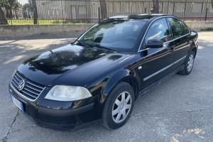 Volkswagen Passat 1.9 TDI 130CV