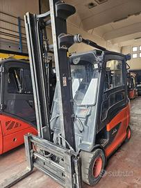 Carrello elevatore elettrico 3000kg