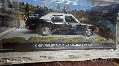 007 James Bond Chevrolet Nova Polizia
