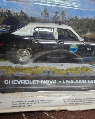 007 James Bond Chevrolet Nova Polizia