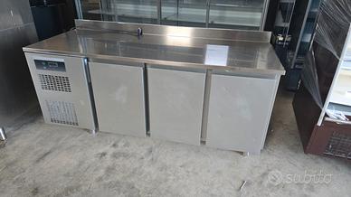 Tavolo refrigerato