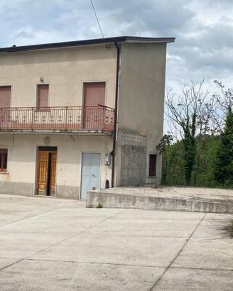 Appartamento di 100 m² con 3 locali e box auto dop