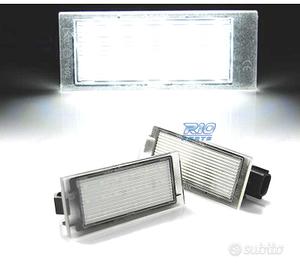 LUCI TARGA A LED PER RENAULT CLIO MEGANE LAGUNA TW