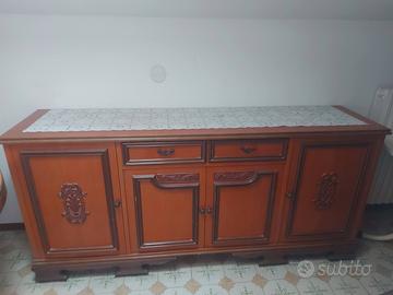 MOBILE IN LEGNO