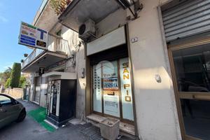 NEGOZIO A CASSINO