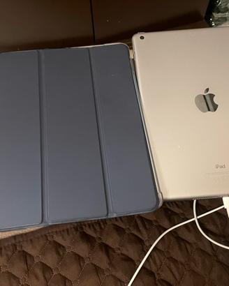 iPad 6th generation con penna e cover