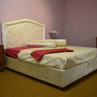 Letto classico imbottito nuovo