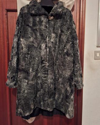 pelliccia di Astrakan grigio 