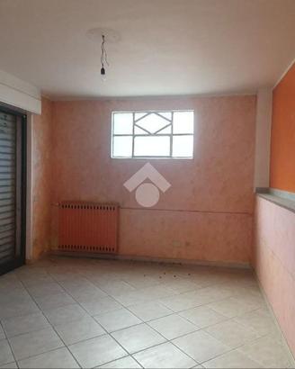 NEGOZIO A VILLAR FOCCHIARDO