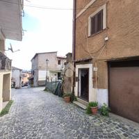 2 LOCALI A VALMONTONE