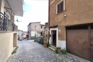 2 LOCALI A VALMONTONE