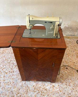 Macchina da cucire vintage