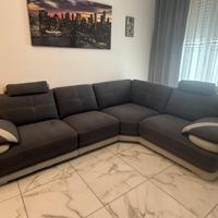 DIVAN0 ANG0LARE CON 2 POGGIATESTA 0FFERTISSIMA