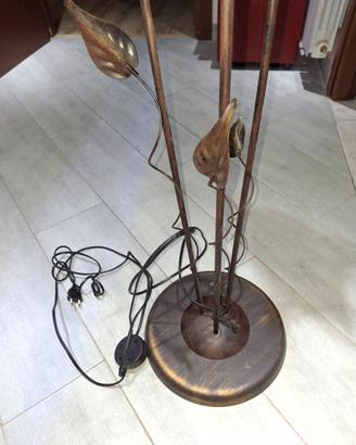 Piantana lampada da pavimento