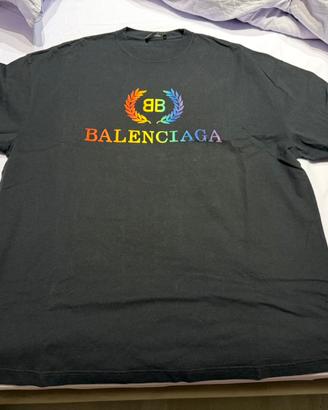 T-shirt Balenciaga
