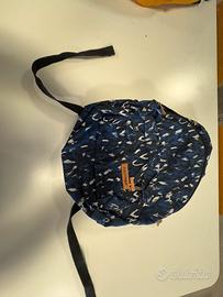 zaino blu eastpak