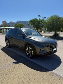 Hyundai Tucson Excellence 1.6 48V DCT 15500KM
