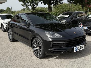 PORSCHE CAYENNE COUPE GTS SPORT CHRONO E-HYBRID