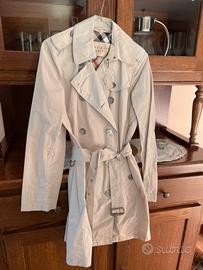Trench Burberry originale in tessuto impermeabile