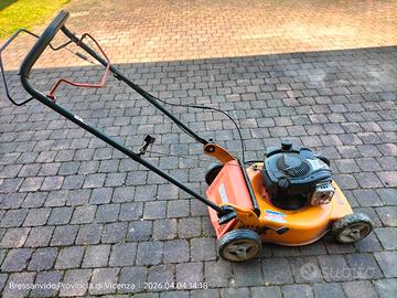 rasaerba Husqvarna mod LC 146 S