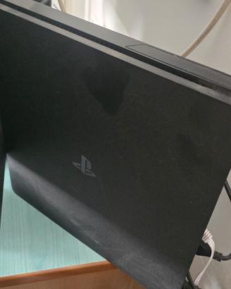 Playstation 4 slim +giochi+Joypad