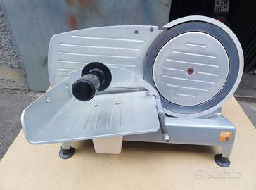 affettatrice da cucina