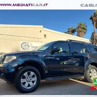NISSAN Pathfinder 2.5 dCi SE
