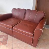 divano letto in simil pelle con letto 2 piazze