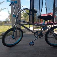 Bicicletta BMX