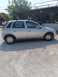 Opel corsa pronta all uso