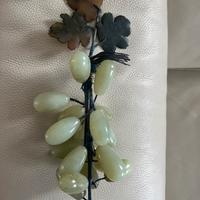 Grappolo d’uva in vera giada giapponese anni 70