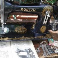 Macchina da cucire ROSLYN anni '20/'30