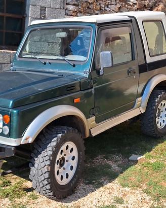 suzuki samurai cabrio con capotta rigida 