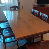 tavolo da pranzo con nr  6 sedie in legno