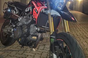 Aprilia Dorsoduro 750