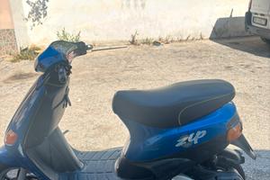piaggio zip