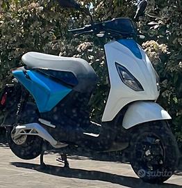 Piaggio 1 Active