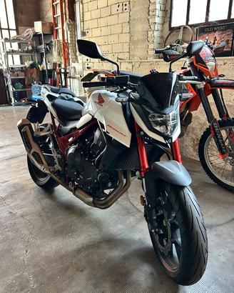 Honda Hornet CB 750 2024