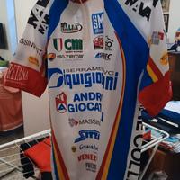 MAGLIA E PANTALONCINO 